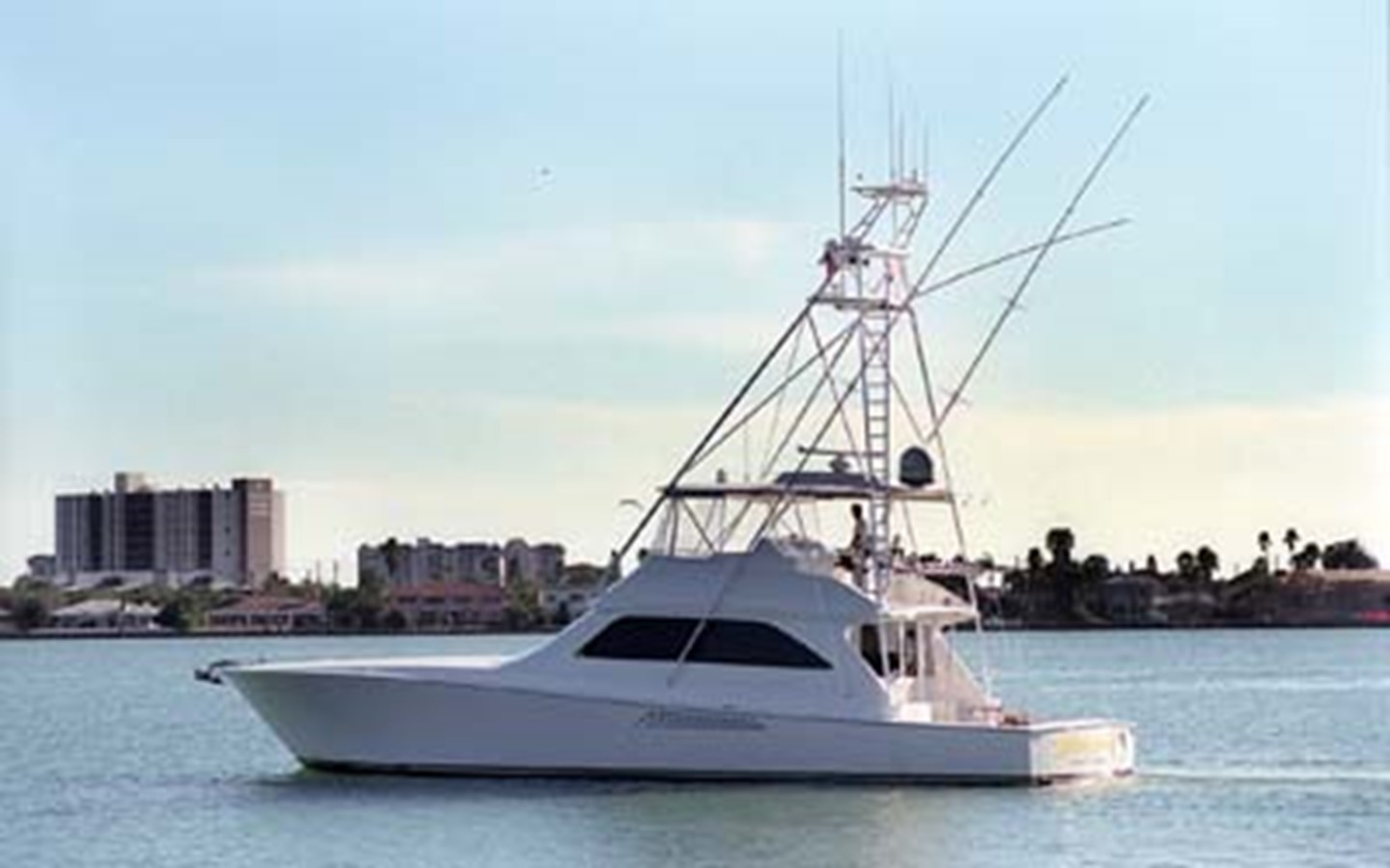 Midaswell - 2001 VIKING 61'