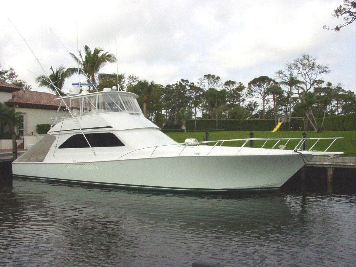 NEED A LIFT - 2003 VIKING 61' CONVERTIBLE