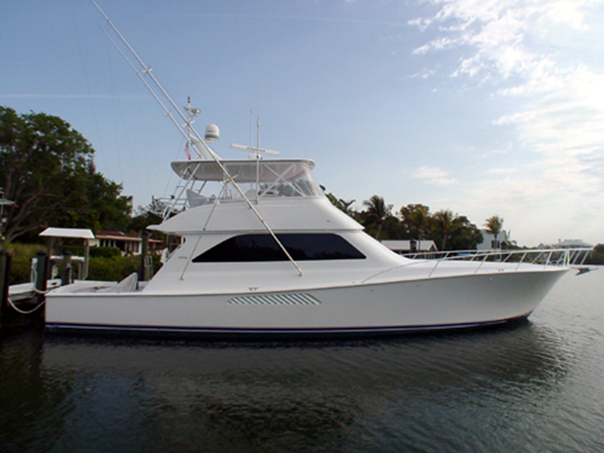 Mi-C-Shell - 2003 VIKING 61' Convertible