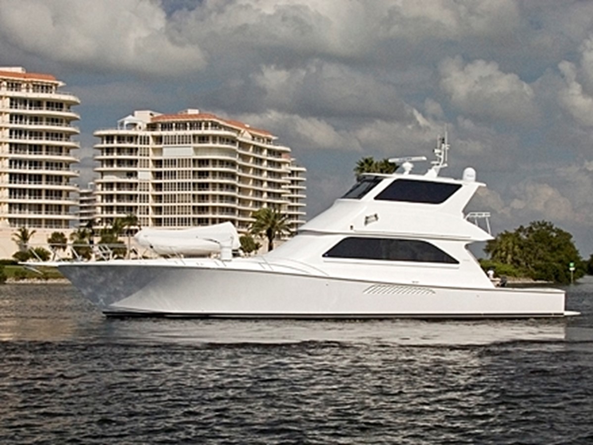 DESPERADO - 2002 VIKING 61' Enclosed Flybridge