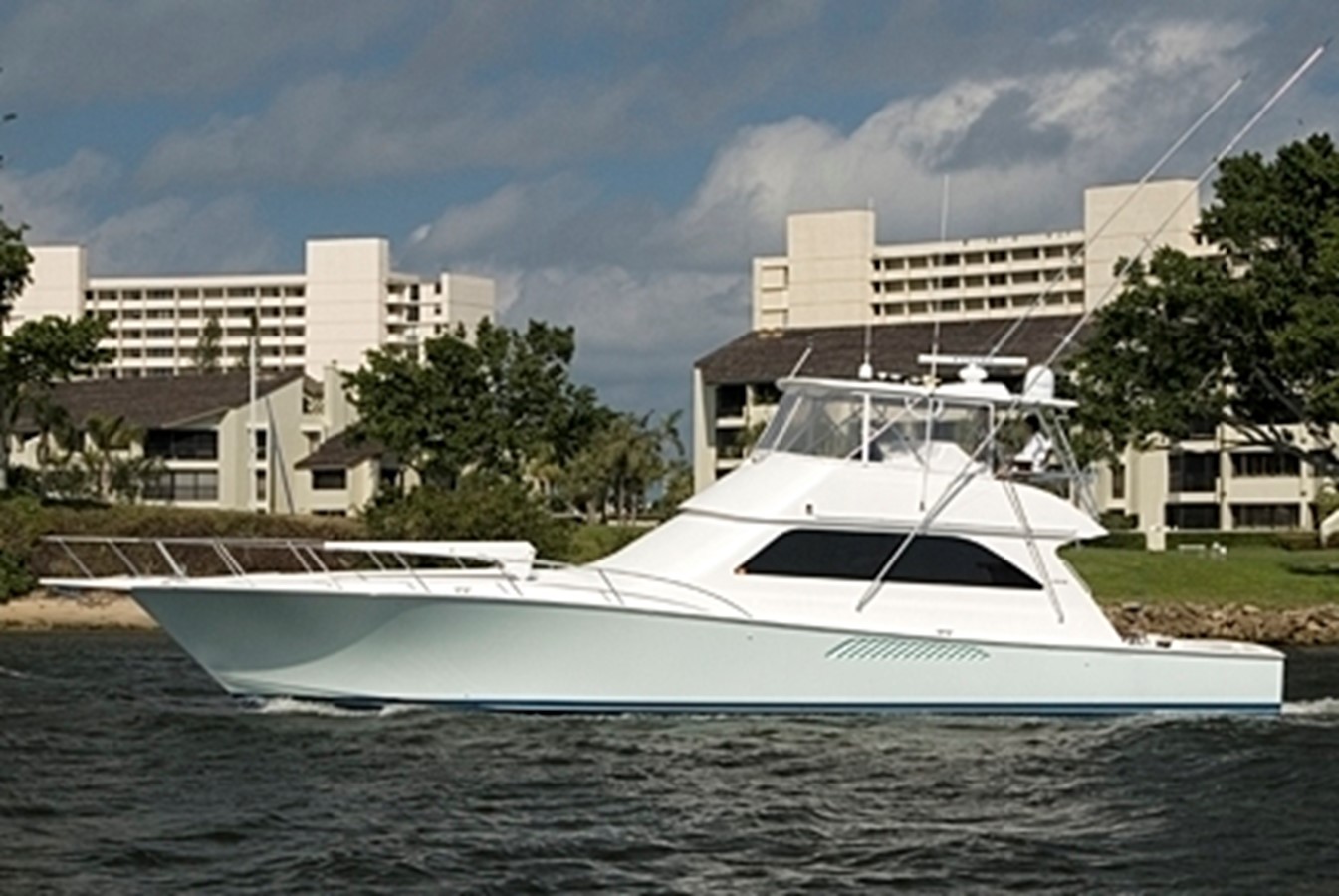 Reel Diamond - 2001 VIKING 61' Convertible