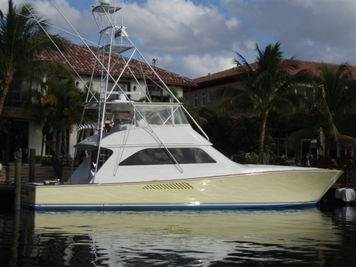 REEL TACTICAL - 2001 VIKING 61' With Flybridge