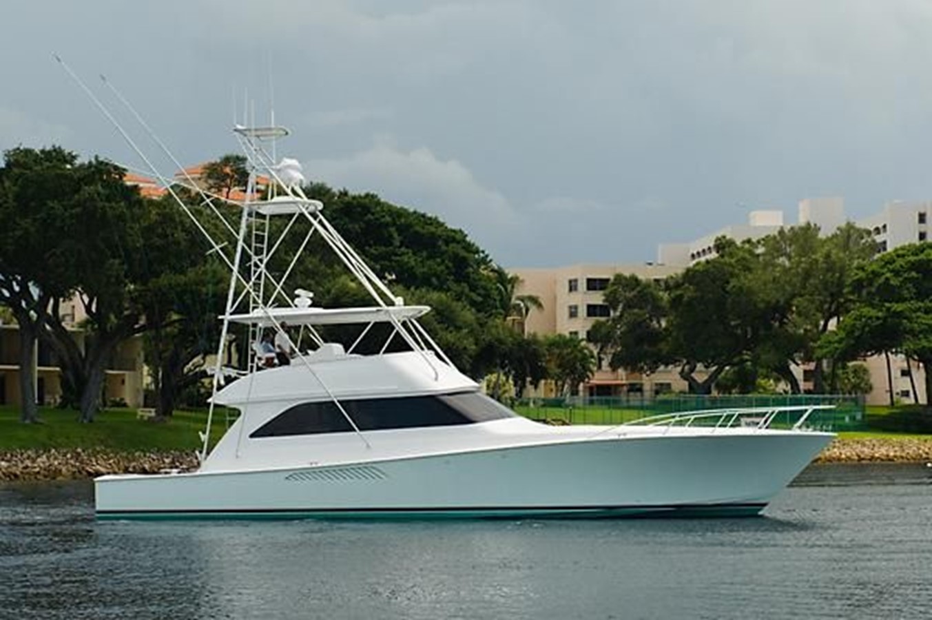 LOST TEXAN - 2001 VIKING 61'