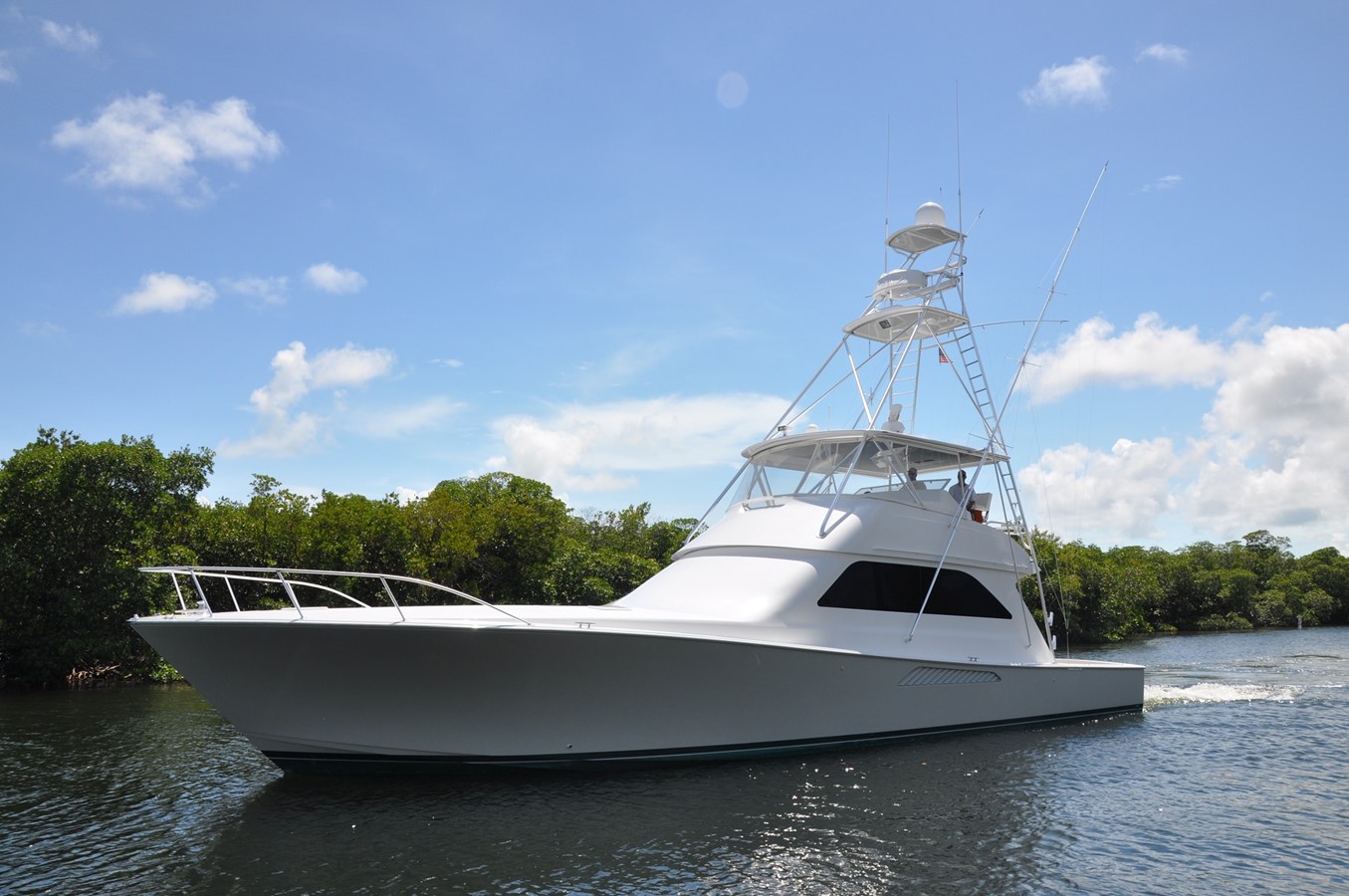 Mo Cuisle - 2003 VIKING 61' Convertible