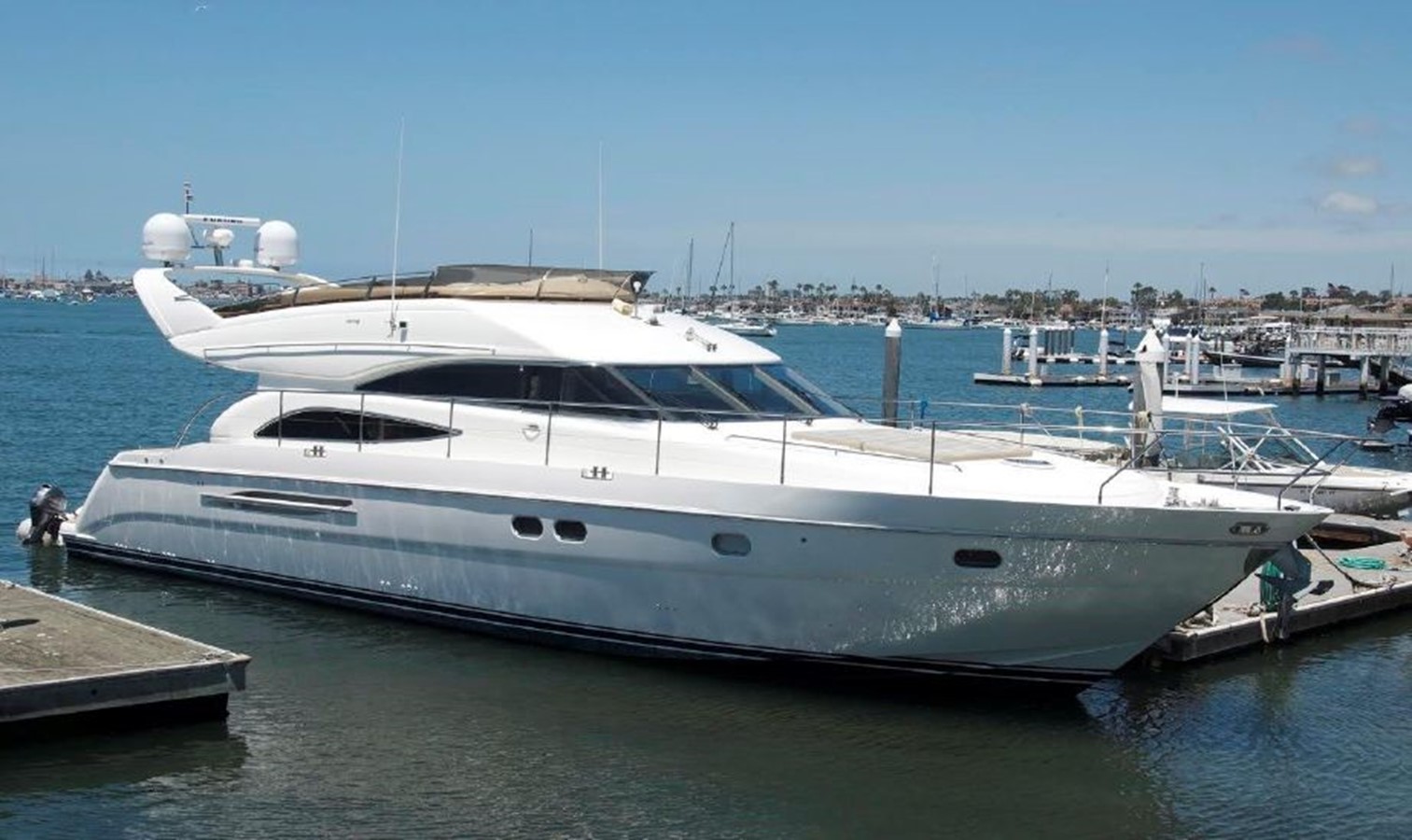 Petty Cash - 2006 VIKING 61'