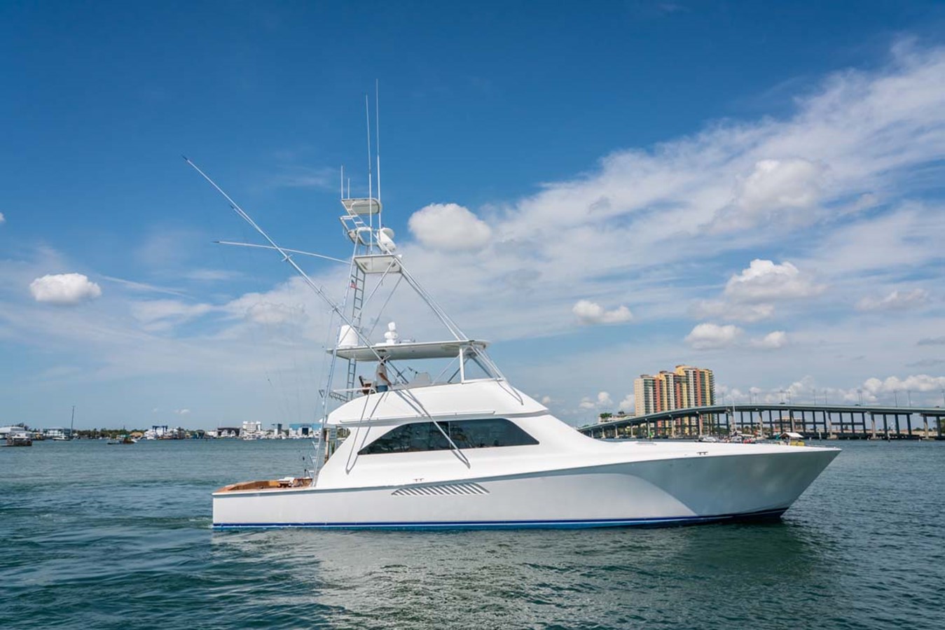 Lady Lane - 2002 VIKING 61' Convertible