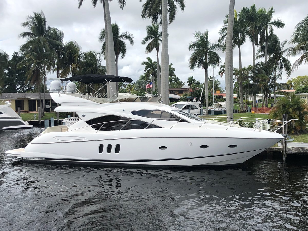 CLEAN DEAL - 2012 SUNSEEKER 60' 3