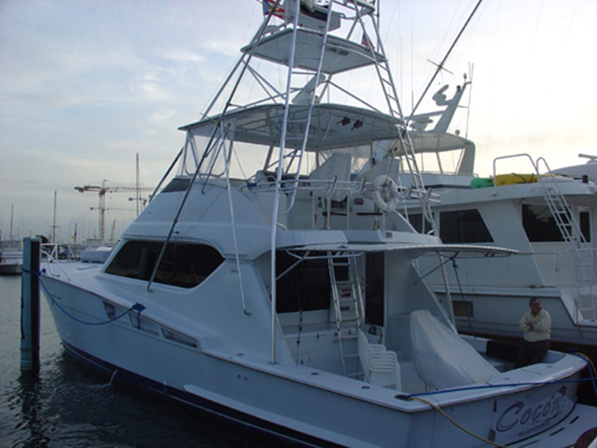 COCON - 2000 HATTERAS 60' CONVERTIBLE