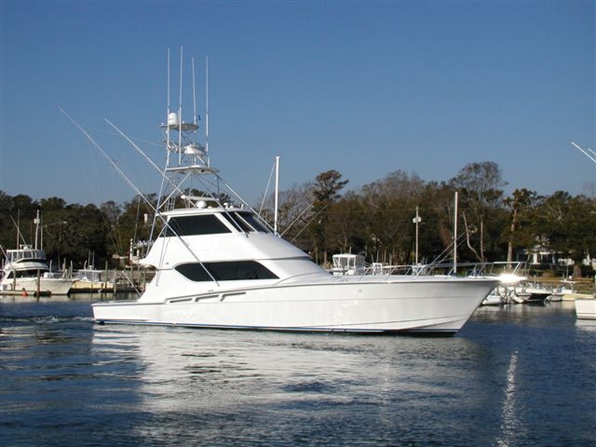 OLE BLUE TOO - 2004 HATTERAS 60' Convertible