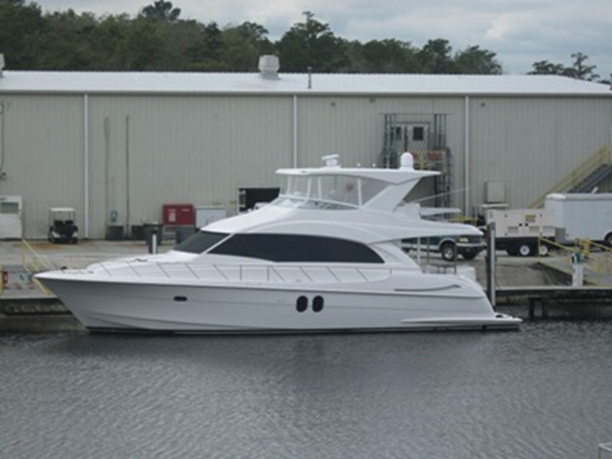 STOCK BOAT - 2010 HATTERAS 60' Motor Yacht