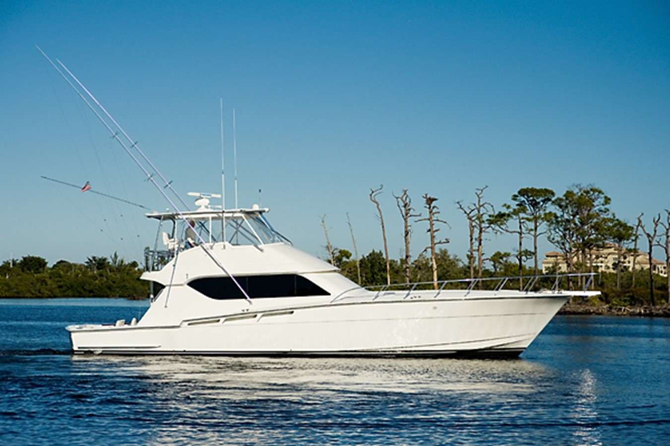 BELLA VITA - 2003 HATTERAS 60' Convertible