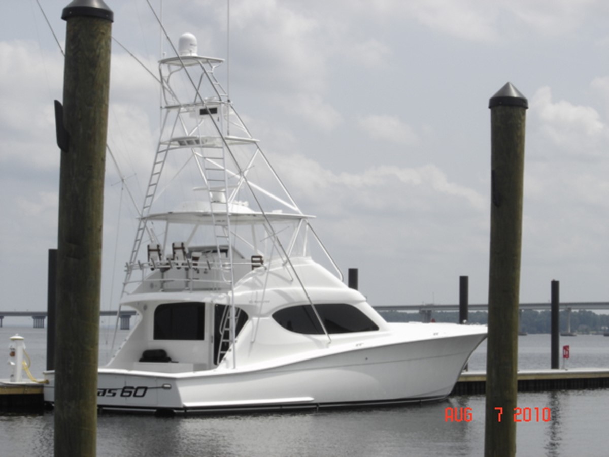 60C Hatteras - 2009 HATTERAS 60'