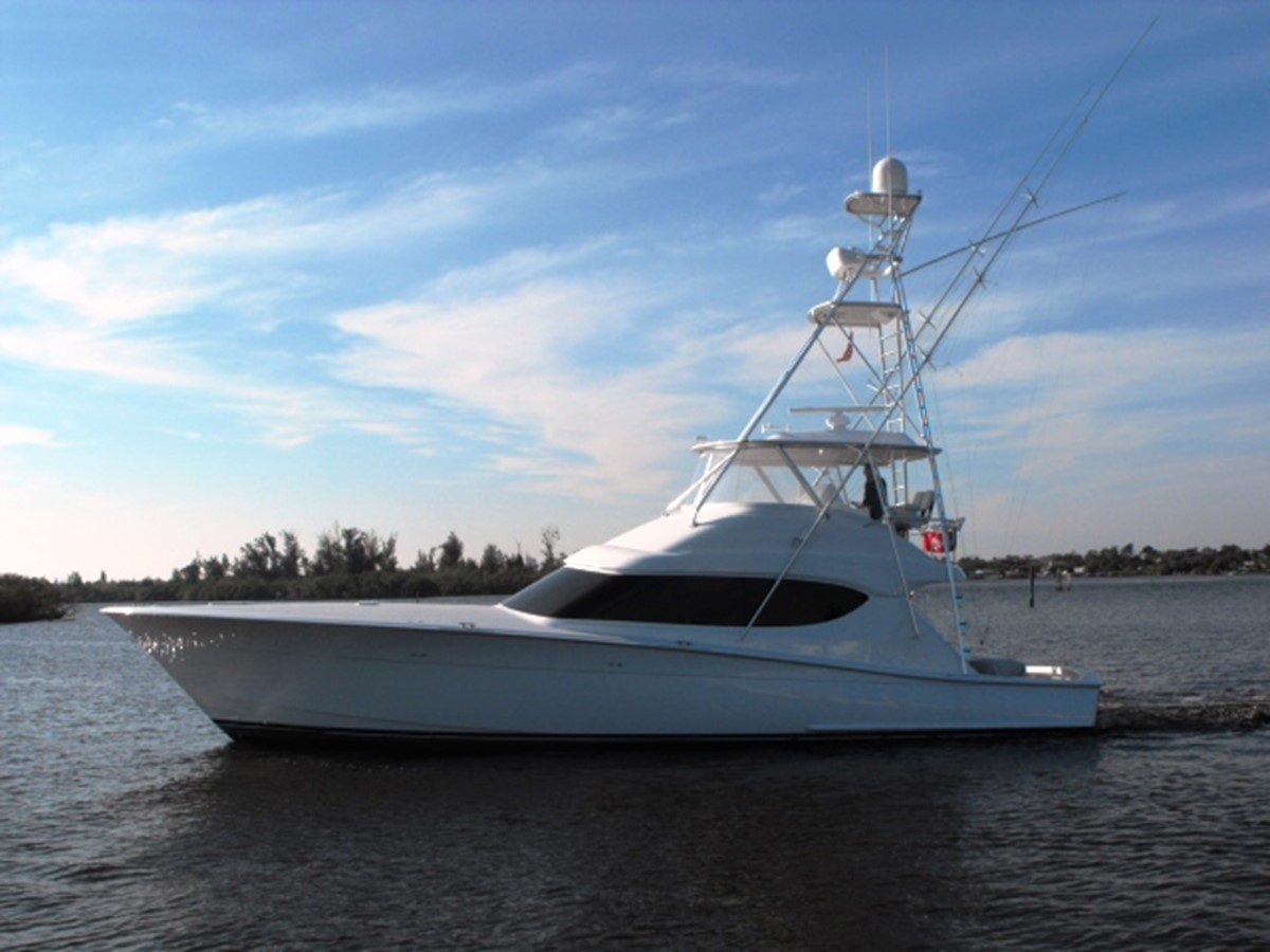 Hatteras 60CV - 2010 HATTERAS 60' Convertible