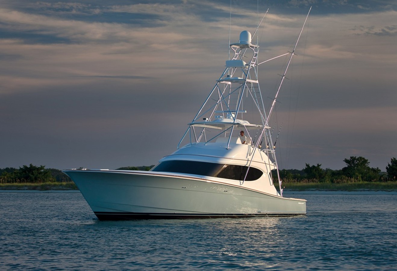 Hatteras GT60 - 2011 HATTERAS 60' Convertible