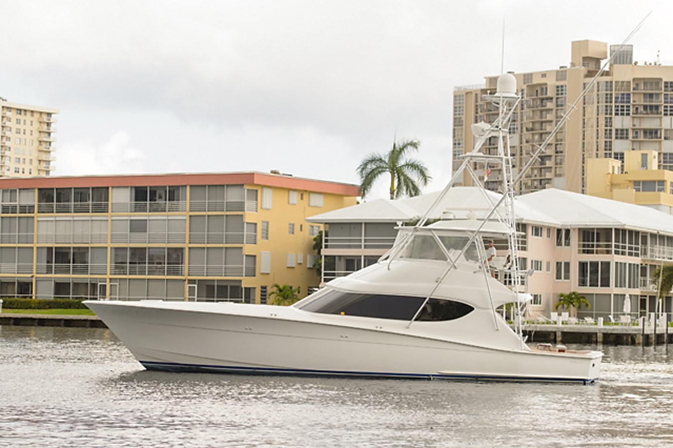 CG - 2010 HATTERAS 60' 60 GT