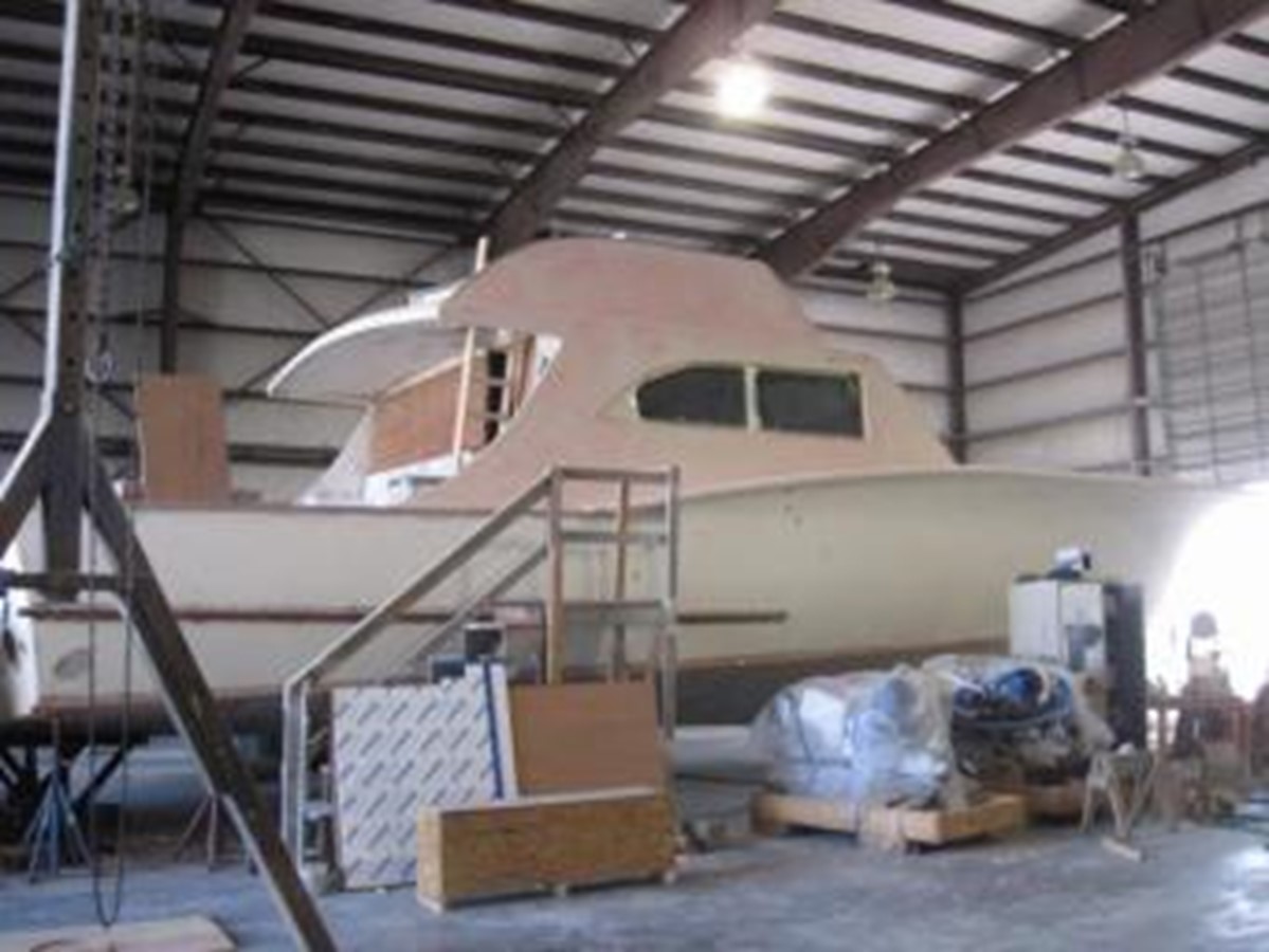 Hull Only - 2015 CUSTOM CAROLINA 60'