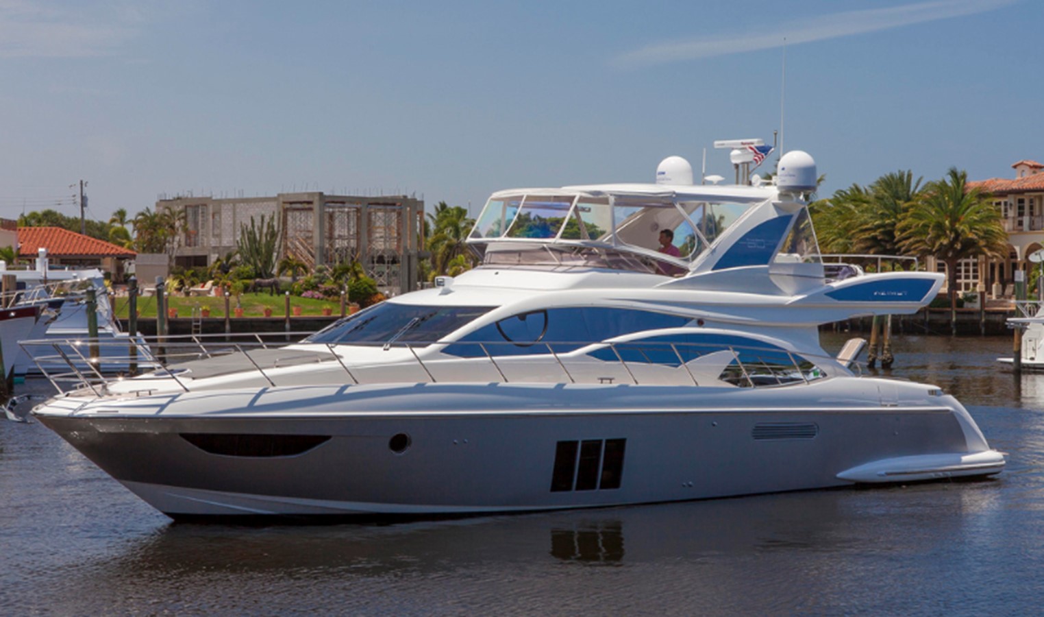 PROSPECTOR - 2012 AZIMUT YACHTS 60'