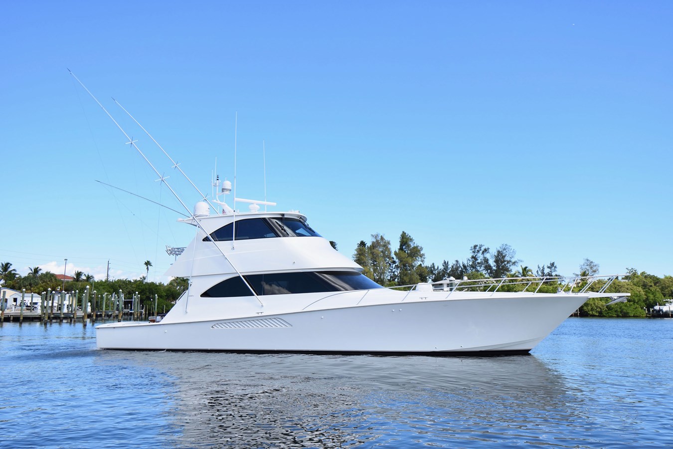 Boxer - 2010 VIKING 60' 60 Enclosed Bridge