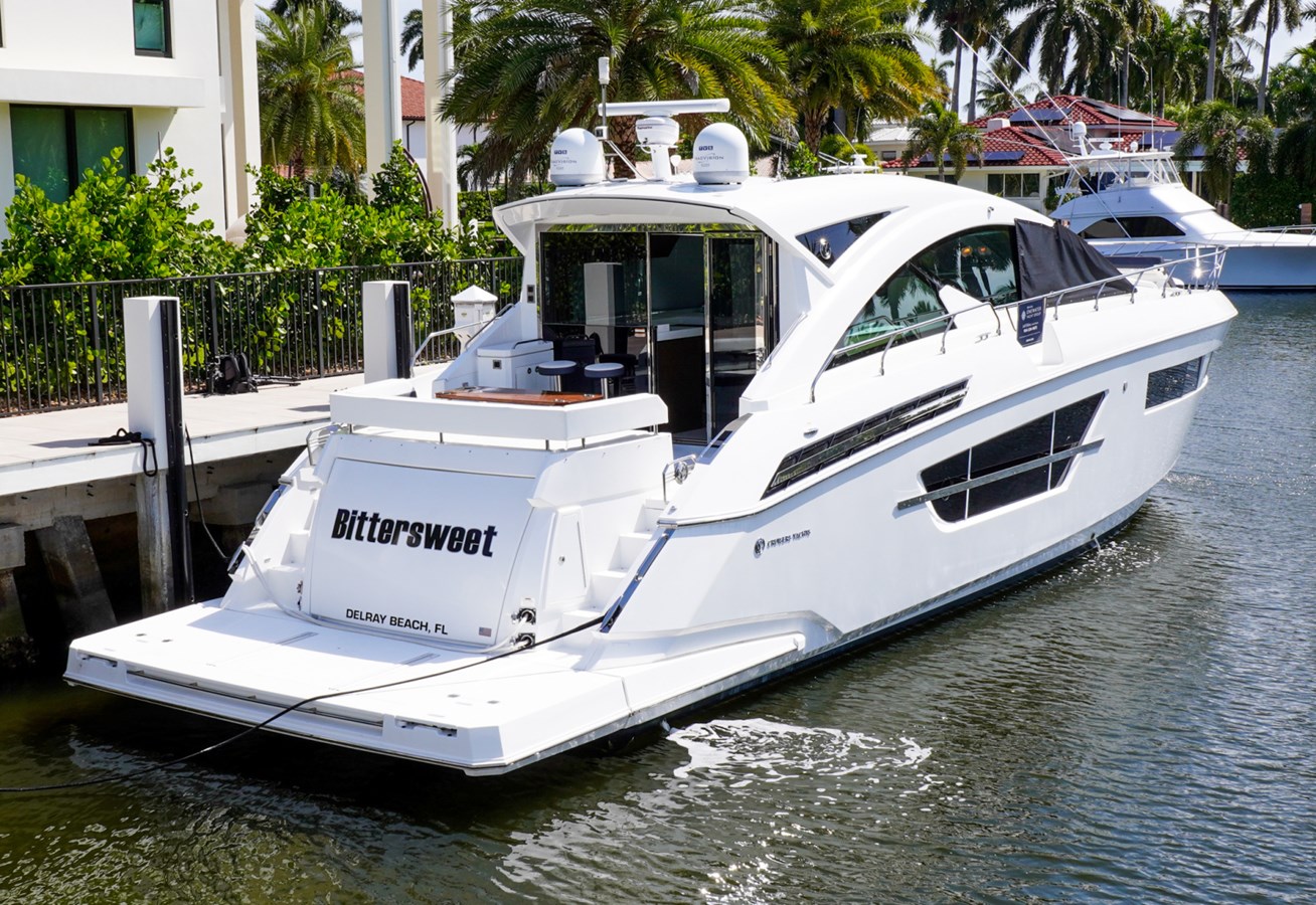 60 Cantius - 2016 CRUISERS YACHTS 60'