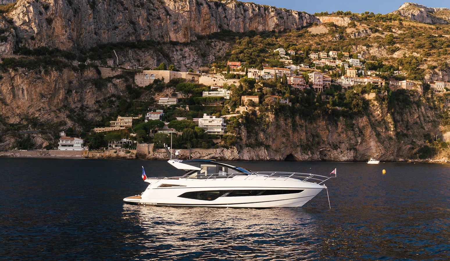 NELÏS - 2021 SUNSEEKER 59' 11