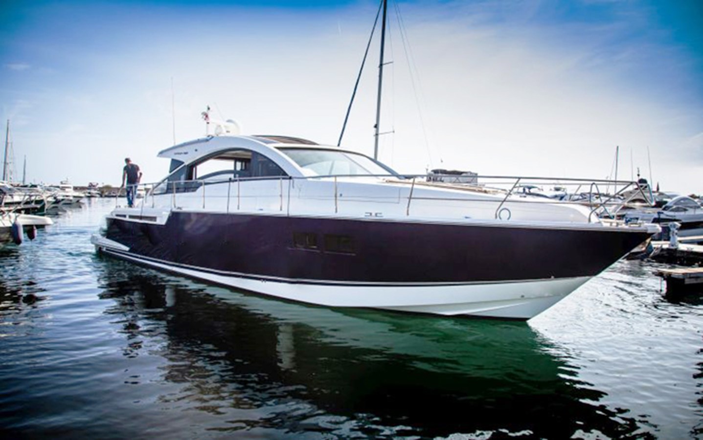 FAIRLINE TARGA 58 GT - 2012 FAIRLINE 59' 4