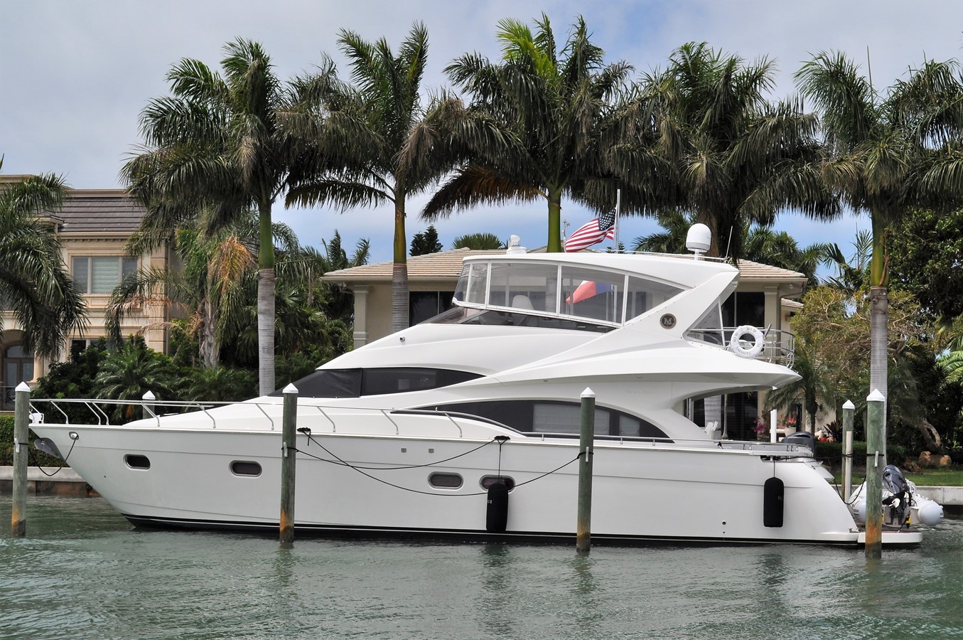 MJ III - 2006 MARQUIS 59' 59