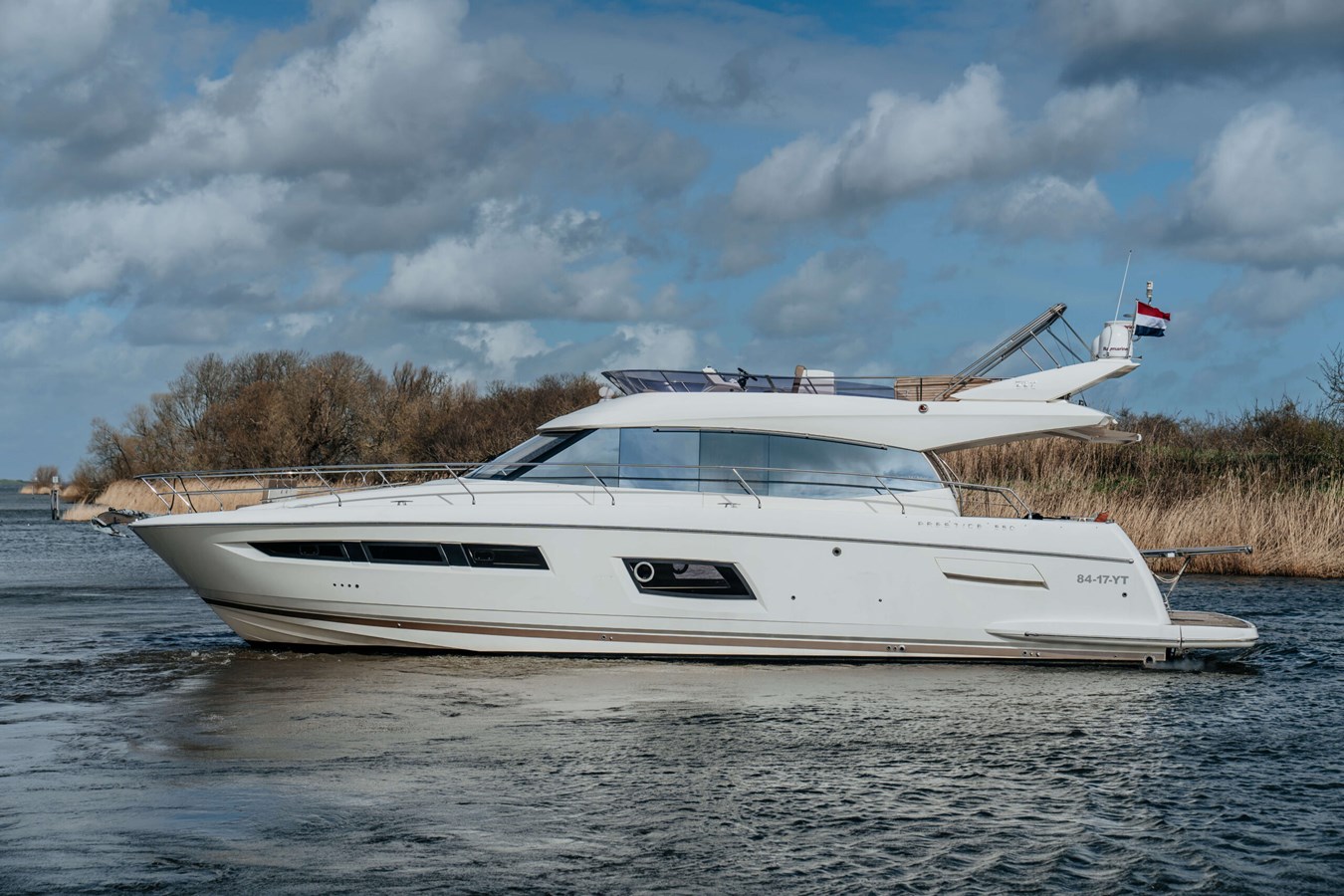 2015 Prestige 550 Flybridge #72 - 2015 PRESTIGE 58