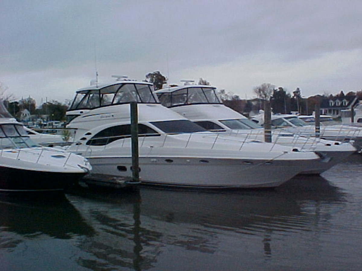 No Name - 2007 SEA RAY 58' Sedan Brdige ***100 HOU